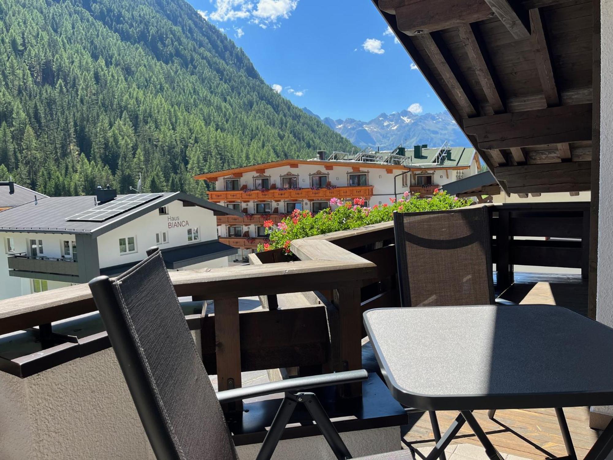 Appartementhaus Nadine Langenfeld Luaran gambar